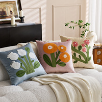 Housse de coussin en velours brodé floral, style moderne et minimaliste, élégante décoration d'intérieur pour salon (vente en gros)