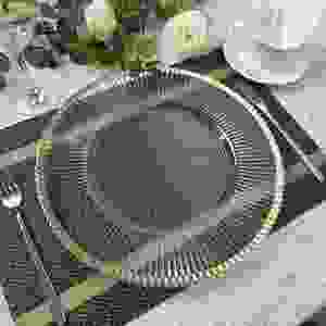 Assiettes de présentation rondes en plastique transparent de 33 cm avec bord doré, technique de gravure durable, pour décoration de table de mariage - Product Image 1