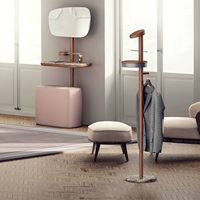 Lavinia Finition en bois laqué Présentoir de rangement mobile à 5 couches pour vêtements-Support de sol moderne pour salon et chambre à coucher