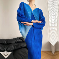 Robe longue en mousseline unie, style Miyake, col rond, à franges, taille naturelle, coupe ample, tendance 2023, design esthétique Europe-Amérique
