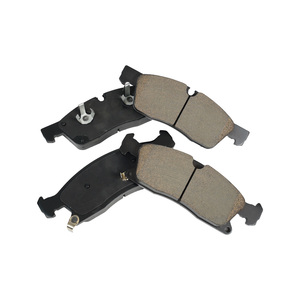 Plaquettes <span class=keywords><strong>de</strong></span> <span class=keywords><strong>frein</strong></span> en céramique D1455 <span class=keywords><strong>de</strong></span> haute qualité pour <span class=keywords><strong>Audi</strong></span> A4 A6 <span class=keywords><strong>Q5</strong></span> Jeep Grand Cherokee Essieu avant Nouveaux accessoires <span class=keywords><strong>de</strong></span> voiture - Product Image 5