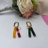 Porte-clés bohème en acrylique en forme de disque avec perles, breloque de sac avec mousqueton doré, pendentif cœur en perle, accessoire de sac à pompon pour femme