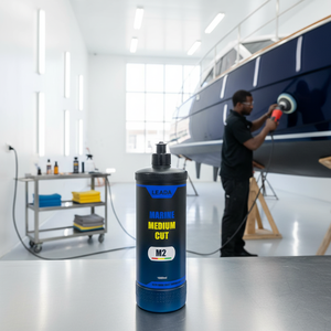 Composé de polissage moyen M2 Marine pour bateaux et yachts en fibre de verre, élimine les rayures, l'oxydation et les marques de tourbillons - Product Image 1