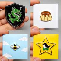 Fabricant OEM de pin's de revers personnalisés en émail souple ou dur, badges métalliques en gros