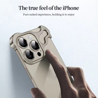 Coque de téléphone portable en alliage de titane irrégulier pour iPhone 18 17 16 15 14 Pro Max Plus 12 13 avec protection d'objectif