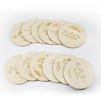 Disques en bois gravés pour les étapes mensuelles du bébé, cartes d'annonce de grossesse, autocollants de naissance pour nouveau-né, ensemble cadeau de fête prénatale