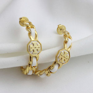 Orecchini in Pelle Dorata Stile Retrò Europeo e Americano, <span class=keywords><strong>Gioielli</strong></span> TB di Lusso con Texture Raffinata per Donna - Product Image 3