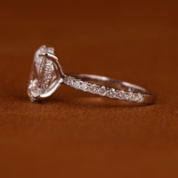 Bague de fiançailles en or blanc massif 10K/14K/18K avec diamant de laboratoire Moval Cut personnalisé, pavé et halo caché, 0,5-3 carats, certifié IGI VS VVS