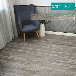 Plancher de <span class=keywords><strong>vinyle</strong></span> de grain de bois <span class=keywords><strong>gris</strong></span> de haute qualité peler et coller décor à la maison carreaux de planche de <span class=keywords><strong>vinyle</strong></span> revêtement de <span class=keywords><strong>sol</strong></span> auto-adhésif en PVC - Product Image 4