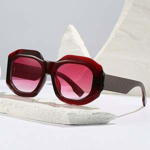 Gafas de Sol de Moda al por Mayor con Decoración a Cuadros, Gafas de Sol Cuadradas Poligonales de Colores Pastel para Mujer - Product Image 3