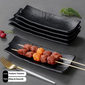 Venta al por mayor <span class=keywords><strong>de</strong></span> <span class=keywords><strong>platos</strong></span> y <span class=keywords><strong>platos</strong></span> <span class=keywords><strong>de</strong></span> sushi para barbacoa <span class=keywords><strong>de</strong></span> cena <span class=keywords><strong>de</strong></span> <span class=keywords><strong>melamina</strong></span> rectangular negra irrompible con logotipo personalizado para restaurante - Product Image 3