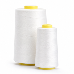Fil à coudre en polyester blanc brut 20S/6 pour la fermeture des sacs en toile et des sacs en papier - Product Image 1