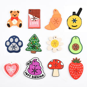 Quchonpet, soporte para bolsa <span class=keywords><strong>de</strong></span> <span class=keywords><strong>caca</strong></span> <span class=keywords><strong>de</strong></span> PVC, Clip para <span class=keywords><strong>caca</strong></span> <span class=keywords><strong>de</strong></span> perro, soporte para bolsa <span class=keywords><strong>de</strong></span> <span class=keywords><strong>caca</strong></span> manos libres para perro, dispensador <span class=keywords><strong>de</strong></span> residuos personalizado, Clip para bolsa <span class=keywords><strong>de</strong></span> basura - Product Image 1