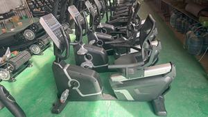 Bicicleta de Ejercicio Reclinada Comercial, Bicicleta de Spinning Magnética Horizontal para Uso <span class=keywords><strong>en</strong></span> <span class=keywords><strong>Casa</strong></span> y Gimnasio - Product Image 4
