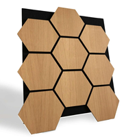 Panneaux muraux hexagonaux perforés en MDF, panneaux muraux décoratifs intérieurs en bois