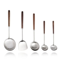 Ensemble d'ustensiles de cuisine en acier inoxydable avec manche en bois louche tourneur écumoire ustensiles de service pour la cuisine à domicile