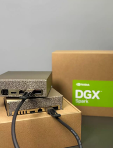 Ordinateur IA NV IDIA DGX Spark, Architecture Blackwell, Superchip GB10, 1PFLOP FP4, NIC 200 Gbps, Station de travail IA compacte - Product Image 2