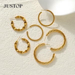 Boucles d'oreilles coréennes tendance en acier inoxydable plaqué or, étanches et hypoallergéniques, fournisseur OEM/OEM de bijoux de mode en gros - Product Image 3