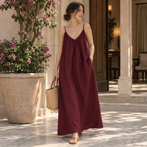 Robe longue décontractée en coton uni bordeaux à col en V et bretelles spaghetti, taille naturelle, très demandée pour les vacances, commande en gros - Product Image 1