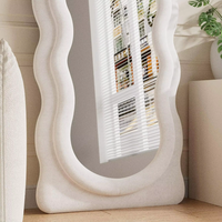 Miroir sur pied blanc ondulé pleine longueur en forme de nuage, en flanelle, à suspendre ou à poser