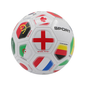 ฟุตบอลเย็บด้วยเครื่องจักร PVC เบอร์ 5 ขายส่งจากโรงงาน ฟุตบอลฝึกซ้อมที่เป็นมิตรต่อสิ่งแวดล้อม - Product Image 1