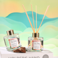 Diffuseur de parfum d'ambiance Via Pinky 100ml, senteur fraise, longue durée, arôme naturel, pour chambre, salon, hôtel, diffuseur à bâtonnets