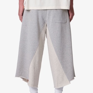 Shorts de survêtement pour hommes, coupe large, longueur courte, bicolore gris beige, à empiècements diagonaux, avec cordon de serrage et ourlet brut, personnalisable OEM - Product Image 3