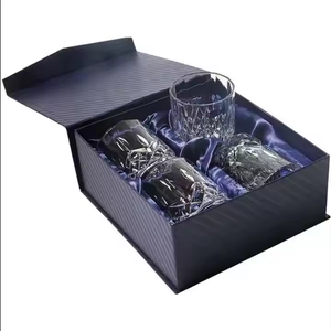 Coffret cadeau en <span class=keywords><strong>carton</strong></span> noir gaufré avec logo personnalisé Tasse à <span class=keywords><strong>café</strong></span> magnétique Inserts en <span class=keywords><strong>verre</strong></span> de bouteille de vin de whisky pour <span class=keywords><strong>verre</strong></span> à vin de whisky - Product Image 1