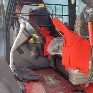 รถขุดตีนตะขาบ ZX120 HITACHI มือสองจากญี่ปุ่นพร้อมเครื่องยนต์อีซูซุและส่วนประกอบแกนมอเตอร์ HITACHI รวมถึงปั๊ม - Product Image 6