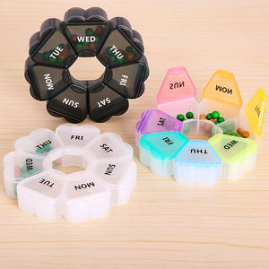 Portapillole giornaliero portatile WEISHENG con logo stampato, senza BPA, organizer per medicinali, portapillole rotondo a 7 giorni con motivo floreale per <span class=keywords><strong>farmacia</strong></span> domestica - Product Image 1