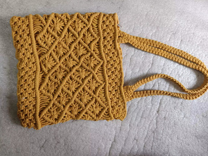 Bolso de Hombro de Mujer Hecho a Mano con Patrón de Rejilla de Diamantes, Cierre de Cremallera, Uso Diario Informal, Amarillo, Correa Única - Product Image 1