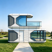 Capsule spatiale modulaire pour hébergement, structure étanche et scellée pour une utilisation quotidienne en station balnéaire extérieure à long terme