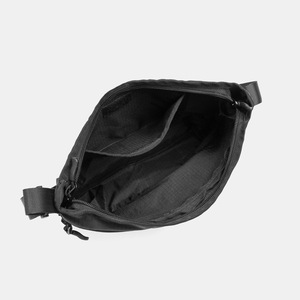 Sac bandoulière léger en maille pour homme, petit format, pour les trajets quotidiens, décontracté, avec compartiment pour téléphone, couleurs unies gris, violet, vert - Product Image 4