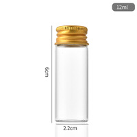 Vente en gros de mini flacons en verre avec bouchon à vis en aluminium doré, petits tubes en verre transparents pour le stockage de pilules, d'épices, de bonbons et d'échantillons