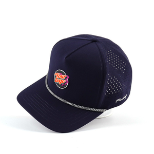 Casquette de baseball perforée à 5 panneaux en polyester imperméable avec logo en caoutchouc personnalisé découpé au laser pour le sport et le golf - Product Image 2