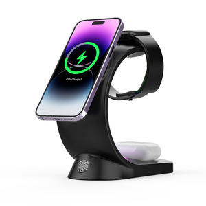 <span class=keywords><strong>Chargeur</strong></span> sans fil magnétique rapide 3 en 1 avec lumière RVB Support de <span class=keywords><strong>chargeur</strong></span> sans fil magnétique 15W pour plusieurs appareils <span class=keywords><strong>Apple</strong></span> - Product Image 4