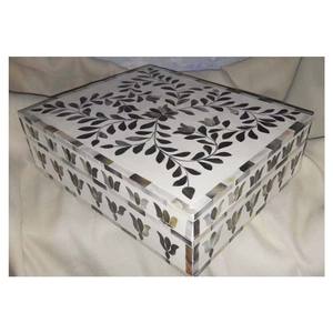 Chère Mère De Perles Incrustation Bijoux Boîte - Product Image 1