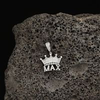 Pendentif Lettre Max Couronne Dorée Style Punk Sertie de Zircons Super Brillant avec Chaîne Cordon – Bijou Cadeau en Gros