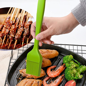 Brocha de Silicona para Asar con Mango de Plástico, Resistente al Calor, Reutilizable para Salsas, Aderezos y Carne - Product Image 4