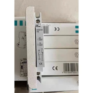 คอนแทคเสริมเบรกเกอร์วงจรไฟฟ้าแรงต่ำของซีเมนส์ รุ่น 5SX9100HS 6A 230V 1A 220V ได้รับการรับรองมาตรฐาน CE - Product Image 1