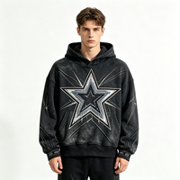 Sweat-shirt à capuche noir vieilli avec impression DTG Kornit motif éclat d'étoile et strass scintillants, motif sur les poignets, coupe oversize