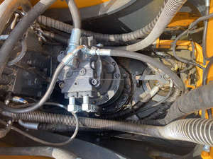 Excavadora de Orugas Hyundai 225 de Segunda Mano, 2019, 22 Toneladas de Peso Operativo, Capacidad de la Cuchara de 1.05M, Alta Calidad, Bajo Consumo, 113kw - Product Image 6