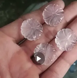 Gemme per intaglio di fiori di quarzo rosa da 30mm 37 carati lucidate per gioielli solo d'amore gioielli in pietra grezza