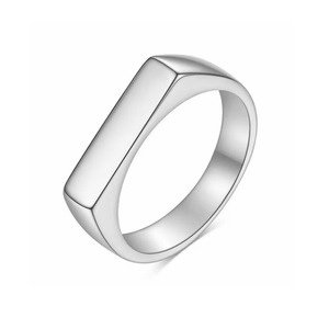 Anel Unissex de Aço Inoxidável com Logo Personalizado em Estilo Minimalista e Geométrico, Revestido em Ouro 18K PVD para Uso Diário - Product Image 4