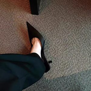 Nouvelles mules pour femmes à imprimé léopard, bout pointu, talon fin et bas, collection Printemps 2025 – Chaussures et pantoufles pour femme - Product Image 2