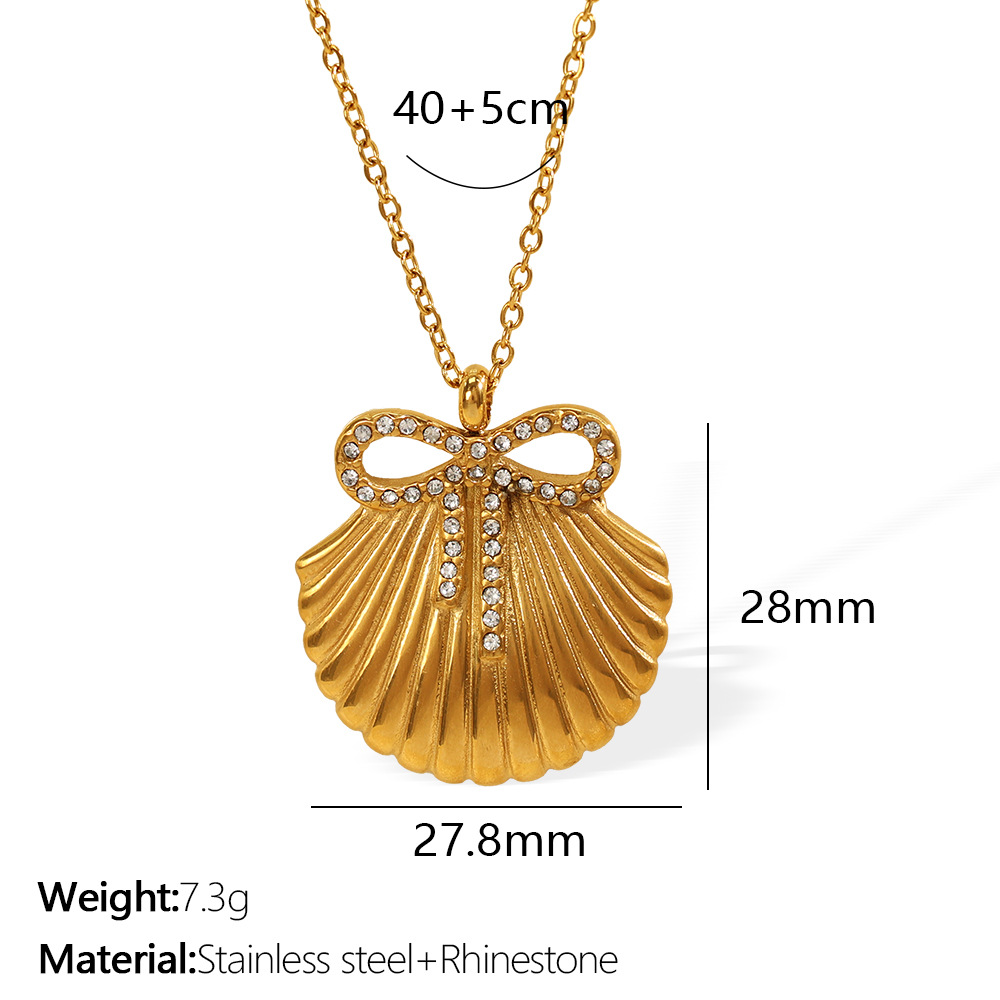 XL372WERG White Diamond Gold Necklace