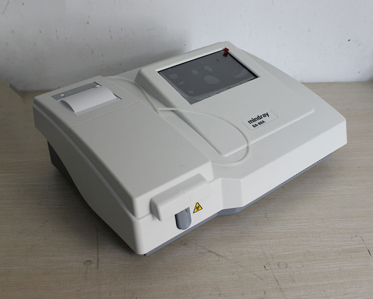Análisis químico semiautomático Mindray Ba 88A para sangre y medicamentos alternativos