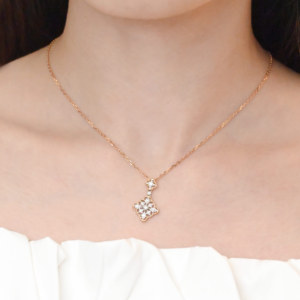 Proveedor de Hong Kong, Dijes de Diamantes Naturales Reales de Alta Calidad, Hechos a Mano, Vintage, de Oro Blanco y Rosa de 18K, para Venta al por Mayor - Product Image 4