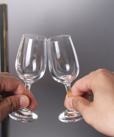 Gobelets de dégustation en verre transparent en gros, verres à long pied pour le brandy, le whisky et le Baijiu, adaptés aux hôtels, bars, fêtes et banquets