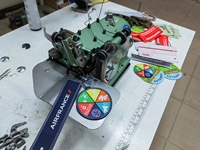 Machine à coudre industrielle Merrow MG3U Emblem Edge 3 fils d'occasion Offre Spéciale